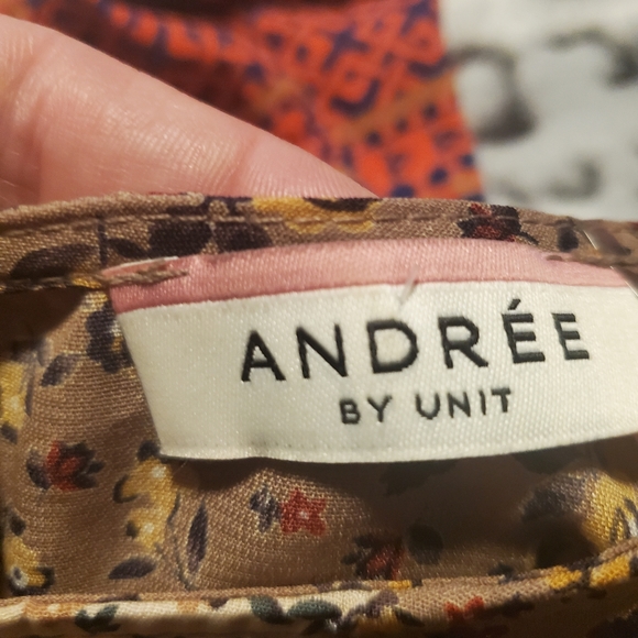 ANDREE BY UNIT Savannah Ditsy Patchwork Peasant Boho Floral Blouse - Medium - Picture 6 of 6